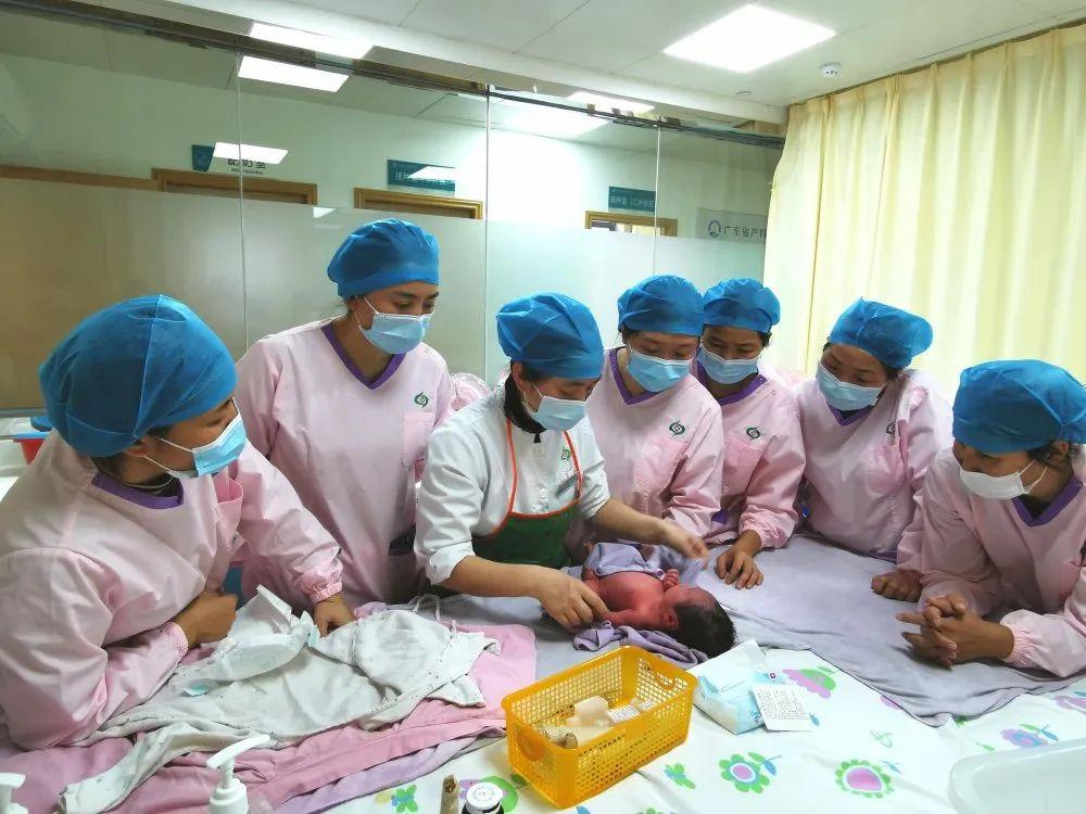 苏州妇婴监护型护送